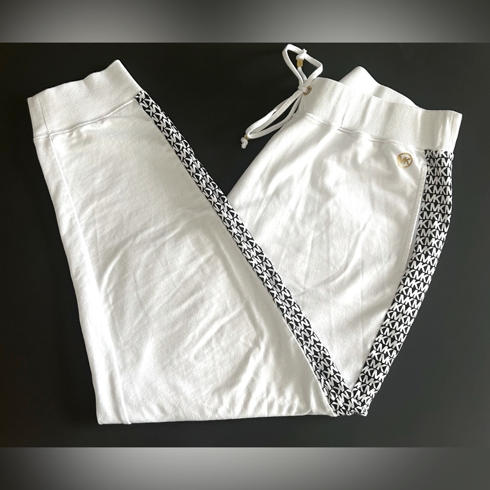MK joggers XL